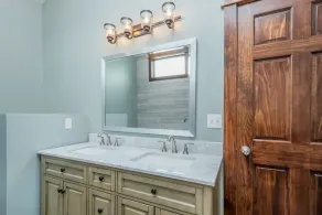 Lucky Bear Lakeside | Pet Friendly, Lake, Hot Tub! - Image 4