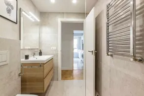 New Amara Suite Friends & Families (+ Parking) - Image 3
