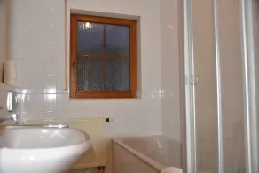 Remarkable 1-Bed Apartment in Kindsbach - Image 3