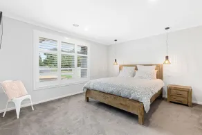 Nestled between Tyrone foreshore and No16 beach with pool (sleeps 10) - Image 4