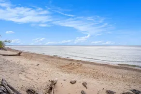 Murphy's Landing: Luxury Home w/ Lake Michigan Access, Screen Porch & Fire Pit - Image 4