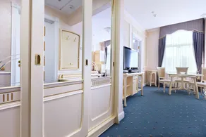 Hotel Europe - Image 2