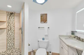 Beachfront Bliss: Charming 2-Bedroom South End Condo at Somerset Condominium - Image 4