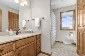 Beautiful home on Lake Winnebago - Image 5