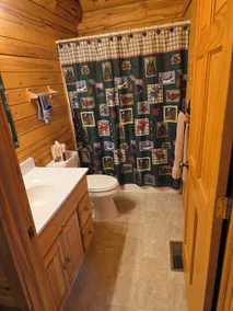 Familial 4BR, 3 cabines de bain w / Hot Tub au coeur des Black Hills - Image 4