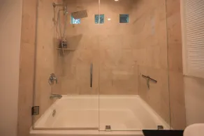 Profitez du soleil @LA Haven; Jardin au bord de la piscine ou jacuzzi sous les étoiles - Image 3