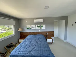 House with stunning views, barbecue, and pool, 600m from João Fernandes beach. - Image 5