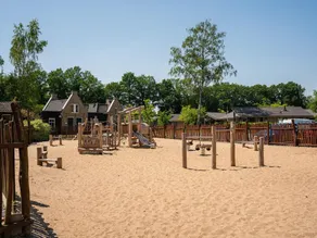 Attractive Bungalow With a Covered Terrace Near the Veluwe - Image 2
