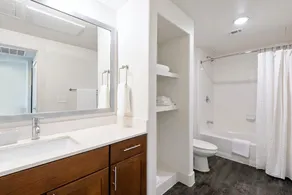 Landing Modern Apartment with Amazing Amenities (ID7974X08) - Image 5