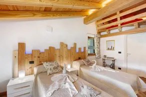 Holiday Apartment \"Cucu - 3\" with Mountain View, Shared Terrace and Barbecue - Image 3