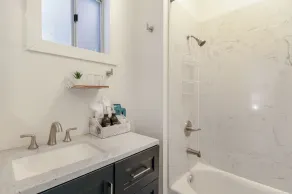 Walk to BART- SF in minutes & Off Street parking - Image 2