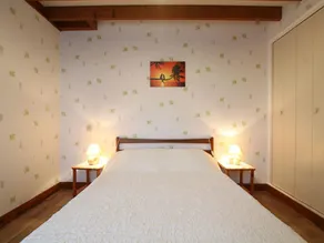 Cozy 2-BR Cottage in Regional Park, Near Utah Beach, Pet-Friendly, Private Garden & Terrace - Image 5