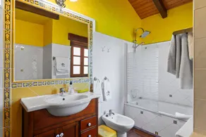 Appartamento 'La Tenada' con terrazza privata, giardino privato e Wi-Fi - Image 5