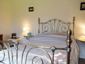 2 bedroom accommodation in Walton, near Kington - Image 4