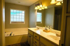 Hospitality House: 3 Br; 2 Br house; Edgewater cove; North Jackson, TN, Sleeps 6 - Image 3