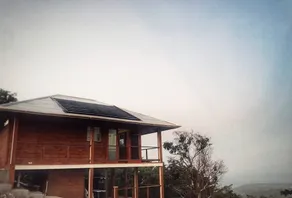 Cosy off grid cabin 15 minutes from beautiful beaches - Image 4