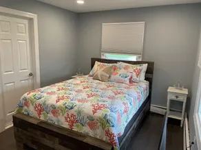 Short Block to The Beach! Newly Remodeled With Pool & Hot Tub! - Image 5