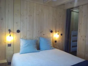 New chalet, overlooking the castle of Murol and Sancy - Image 4