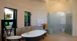 Exclusive Luxury Villa In Ocean Front Gated Community 4 Bedroom - Image 4