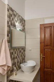 New large villa with private pool - Image 5