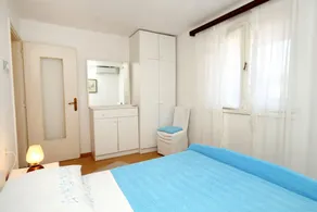 Apartamento para dos personas con terraza y vista al mar Vrboska, Hvar (A-541-a) - Image 3