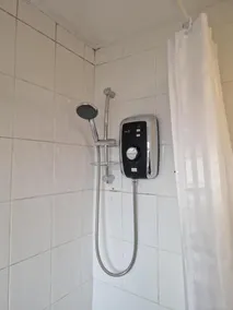 Comfortable 2Br Home-free Parking-great Location - Image 4