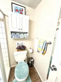 Emerald City Cozy Studio Suite - Stay near university fun – 5 min drive - Image 3