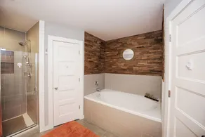 Pepe's Place - Newer Home w/heated Spa Pool, close to Galveston Island & Houston - Image 3
