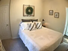 Guest suite in the woods with private entry - Image 5