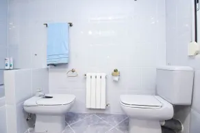 \"ABASTOS\" Luxury 3 bedroom Apart. Perfect for families. WIFI - Image 5