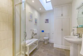 OAK TREE LODGE ER EN LYS RUMLIG BARN CONVERSION NR STRATFORD OPON AVON - Image 2