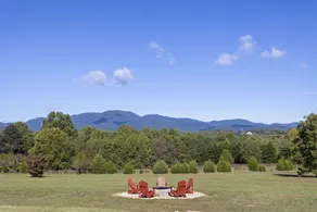 Huge Panoramic Mountain View, KING Bed, Office, Relaxing - Image 5