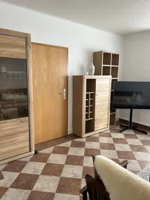 Beautiful spacious apartment in a central location - Image 2