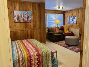 The Last Resort: Horse themed Cute Cabin,WiFi,No Frills,Pet-Friendly, recently r - Image 5