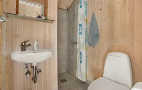 3 Bedroom Lovely Home In Frøstrup - Image 2