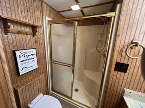 Palmetto Paradise Houseboat - Image 3