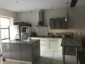 Renovated winegrower's house - Image 5