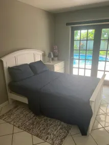 Relaxing 3 bedroom pool home - Image 5