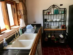 Beautifully restored cottage surrounded by Vermilion Cliffs - Image 3