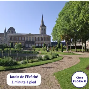 Chez FLORA D - Lisieux hypercentre - - Image 3