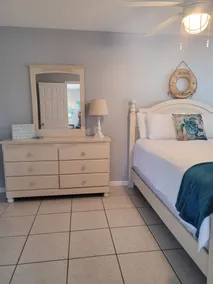 Beachy 1 bedroom across the street from the beautiful beaches of Cape Canaveral, - Image 4