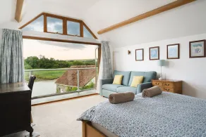 Riverside Retreat - Luxury Cottages - Image 3