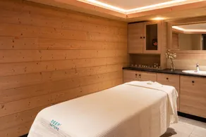 Retreat with Spa Access - Image 3
