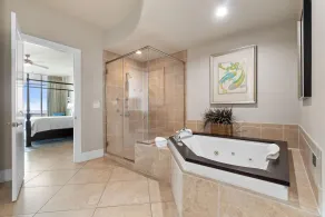New Rental! Gorgeous, Redecorated, Beach Front 3/3.5 at Turquoise Place!! - Image 4