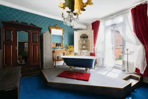Family 2 bedroomed Luxury Suite - Image 4