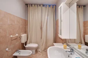 Appartement \"Raineri\" avec vue mer, Wi-Fi, climatisation et balcon - Image 3