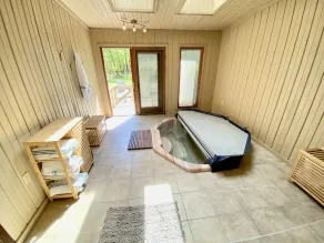 30 min from Notre Dame + Hottub, 10 acre estate and game room - Image 2