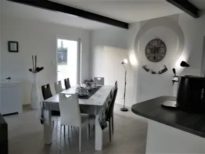 \"HUSET UNDER EJERNE\" MED GEMIDDELIG SVEMSPOOL MED DOBBELT POOL - Image 4