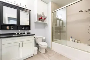 Modern Luxe 1bd/1bath Dream Apartment by Six Flag Magic Mountain/ Santa Clarita - Image 4
