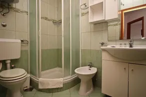 Ferienwohnung mit Balkon und Meerblick - Image 2